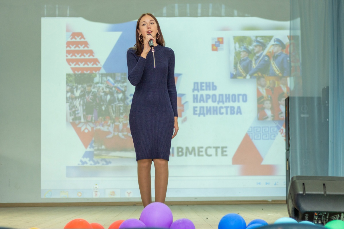 не3