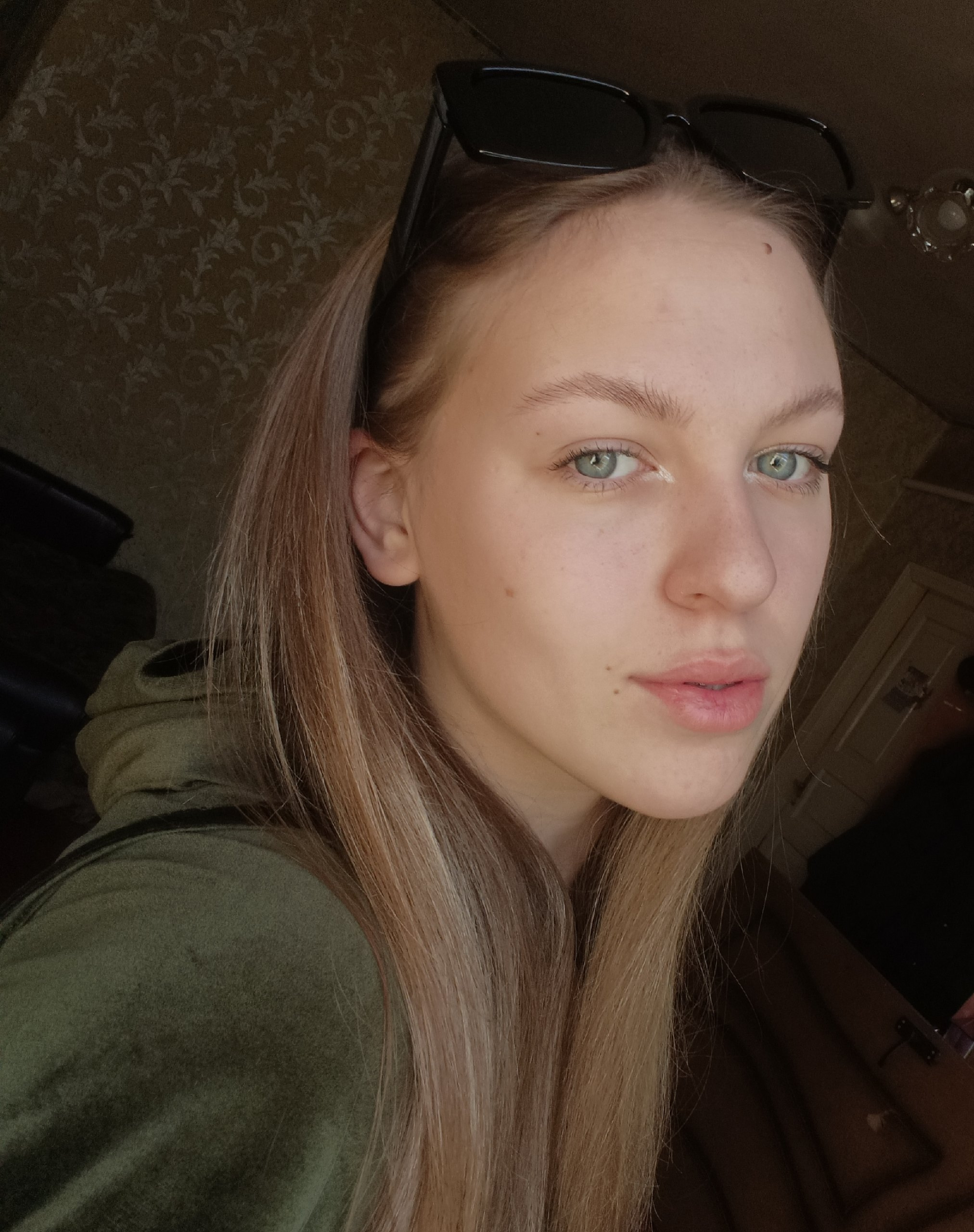Лаврешова min